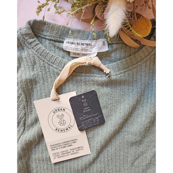 UO Urban Renewal Remnants Ribbed Long Sleeve Baby Tee - Light Green NWT - Picture 3 of 3